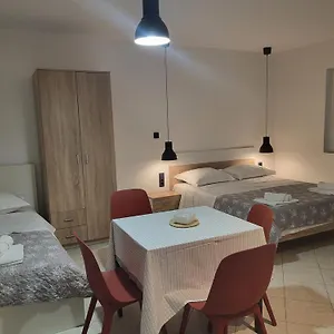 apartments-blato.hotelinzadar.com/
